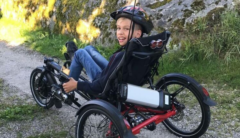 Marius kommer fram over alt med sykkelen sin Marius kommer fram over alt med sykkelen sin
