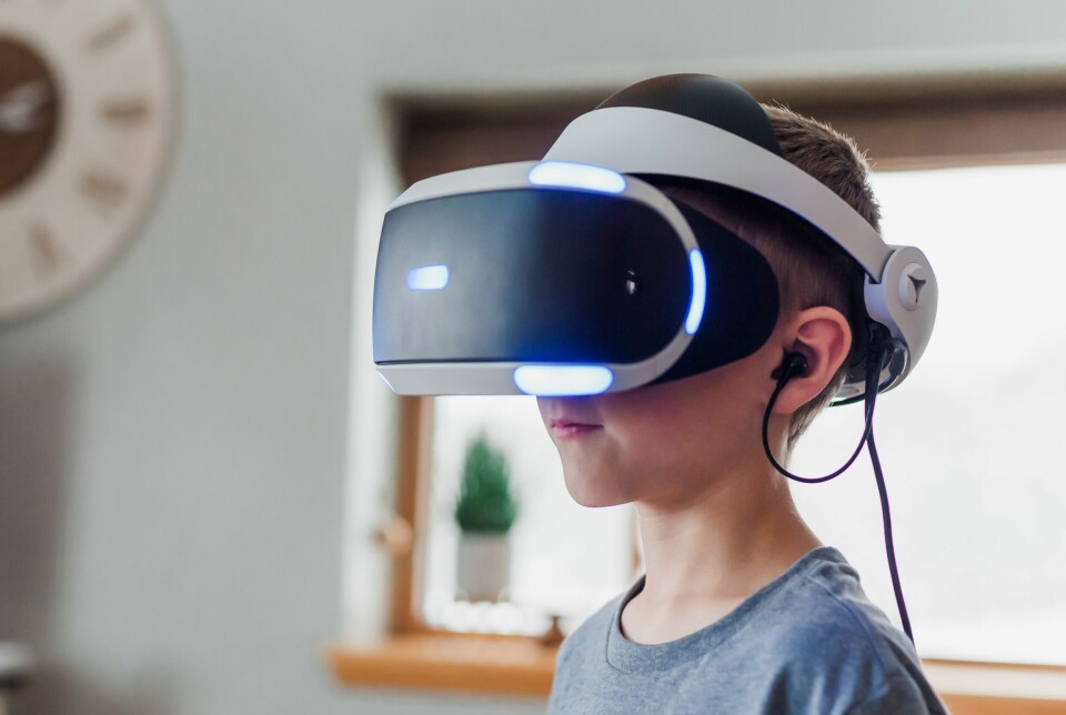VR virtual reality barn child